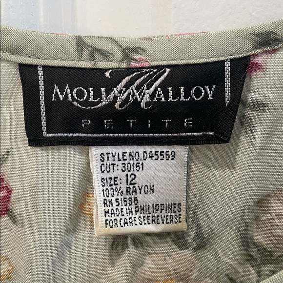 Floral Midi Dress in Green by Molly Malloy Size 12 - Picture 2 of 5